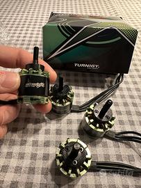 5 motori Brushless Turnigy  MULTISTAR 2213-980