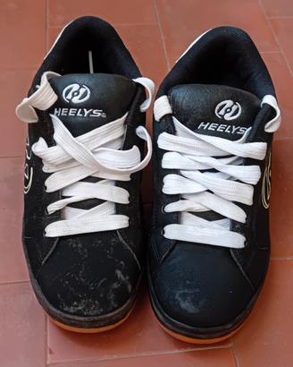 SCARPE CON ROTELLE HEELYS