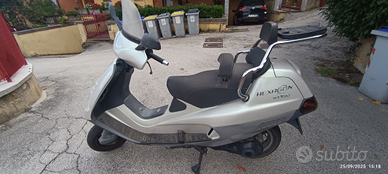 Hexagon Piaggio GT 250