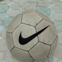 Pallone vitage usato Nike 