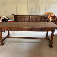 Tavolo antico fine 800 completo di sedie e mobile