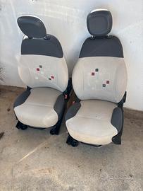 Sedili anteriori  e posteriori