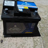 Batteria per auto 45 ah