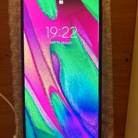 Samsung Galaxy A40 64GB Dual Sim Corallo OLED