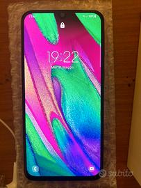 Samsung Galaxy A40 64GB Dual Sim Corallo OLED