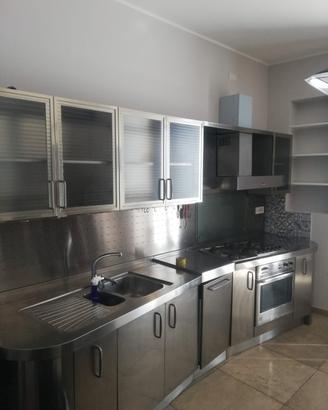 Cucina in acciaio inox