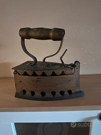 Ferro da stiro a carbone