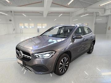 MERCEDES-BENZ GLA 250 AUTOMATIC EQ-POWER BUS EXTRA