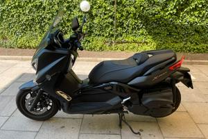 Yamaha x-max 400 Iron Max