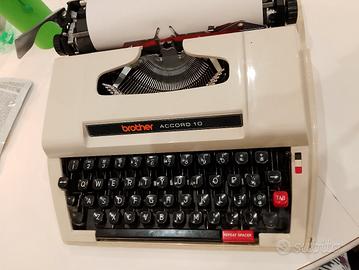 macchina da scrivere 