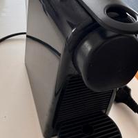 Nespresso Essenza Mini EN85.B