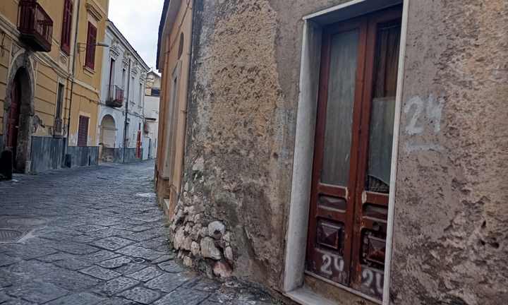 Vendita appartamento e giardino Palma Campania