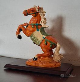 Statuetta cavallo in impennata