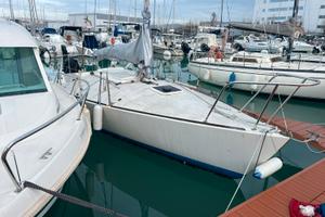 Barca j24 con  posto barca