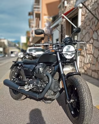 Moto Guzzi V9 Bobber