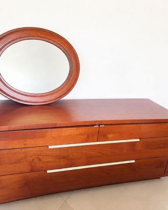 comò con comodini e specchio
