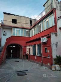 Semindipendente su due livelli