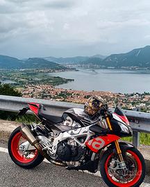 Aprilia tuono 1100 factory