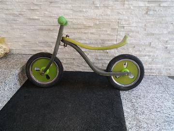 Bicicletta Hoppop balance bike senza pedali bimbo