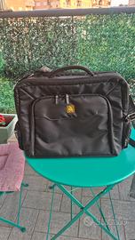 Borsa A-Style porta pc 17 pollici.