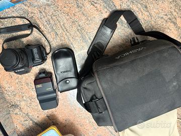 Yashica 200-AF  FOTOCAMERA