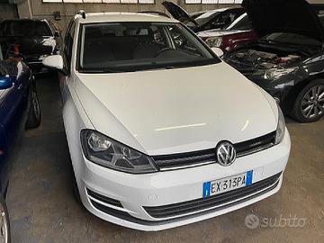 Volkswagen Golf Variant 1.6 TDI 105 CV Highline Bl