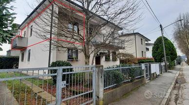 Immobile in asta di 50 m² con 2 locali a Vicenza