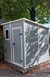 CASETTA IN RESINA MANOR