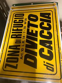 Tabella in lamiera divieto di caccia