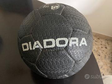 Pallone da calcio Diadora NUOVO mai usato