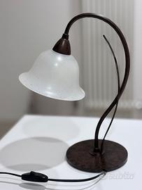 Lampada da tavolo