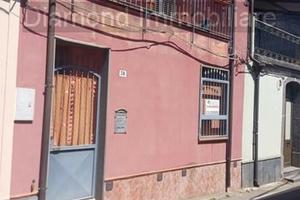 Casa singola su 2 livelli a Presa-Piedimonte Etneo