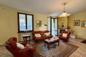 VILLA SINGOLA A BORGO SAN GIACOMO