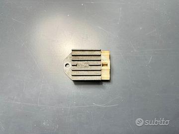 REGOLATORE TENSIONE KTM Sx Exc 125 250 300 400 450