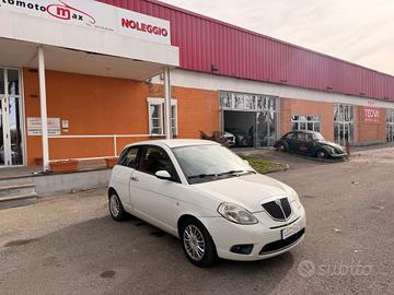 Lancia Ypsilon 1.2 Oro