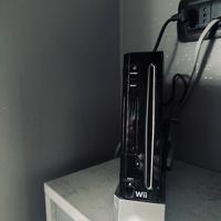 WII NERA COME NUOVA