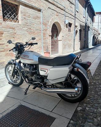 Moto Guzzi v35ii 