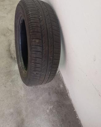 4 gomme Bridgestone 185/65 R15 88T