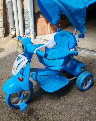 Bici triciclo vespa azzura a pedali bimbo