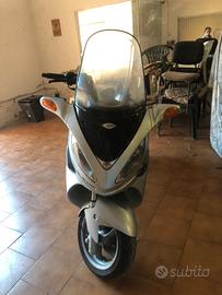 Malaguti madison 250