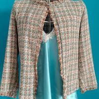 giacchino in tweed con top abbinato