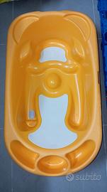Vasino e vaschetta bagno neonati