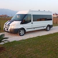 FORD Transit Tourneo Tours 8 posti +LETTO DIETRO