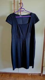 Vestito tubino nero scollo quadrato