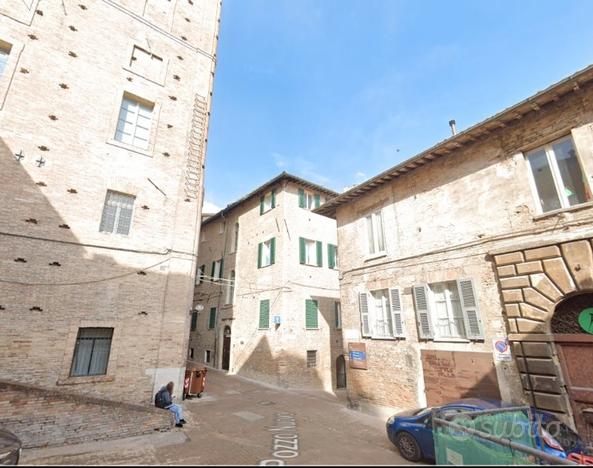 Stanza singola zona urbino centro storico