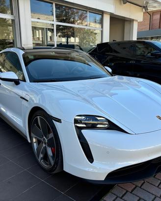 Porsche taycan 4S performance plus 571cv