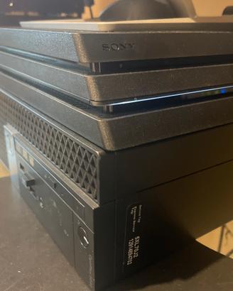 PS4 PRO + 7 GIOCHI