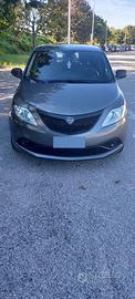 lancia ypsilon c.1242 51 Kw adatta a neopatentati