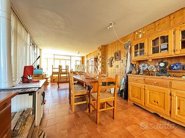 CASA SEMINDIPENDENTE A GIAVENO