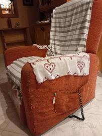 poltrona reclinabile alzata elettrica